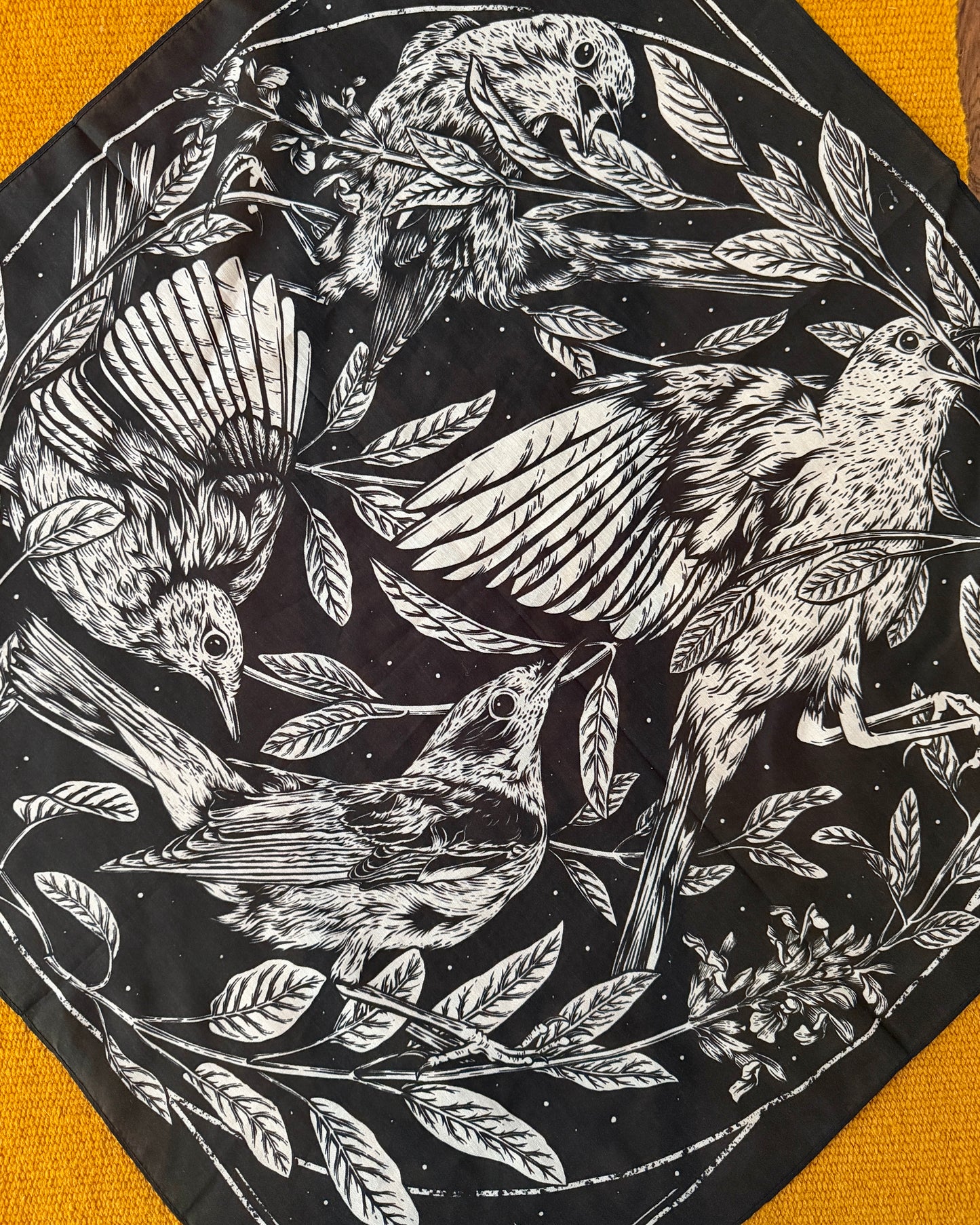 Philomela Bandana