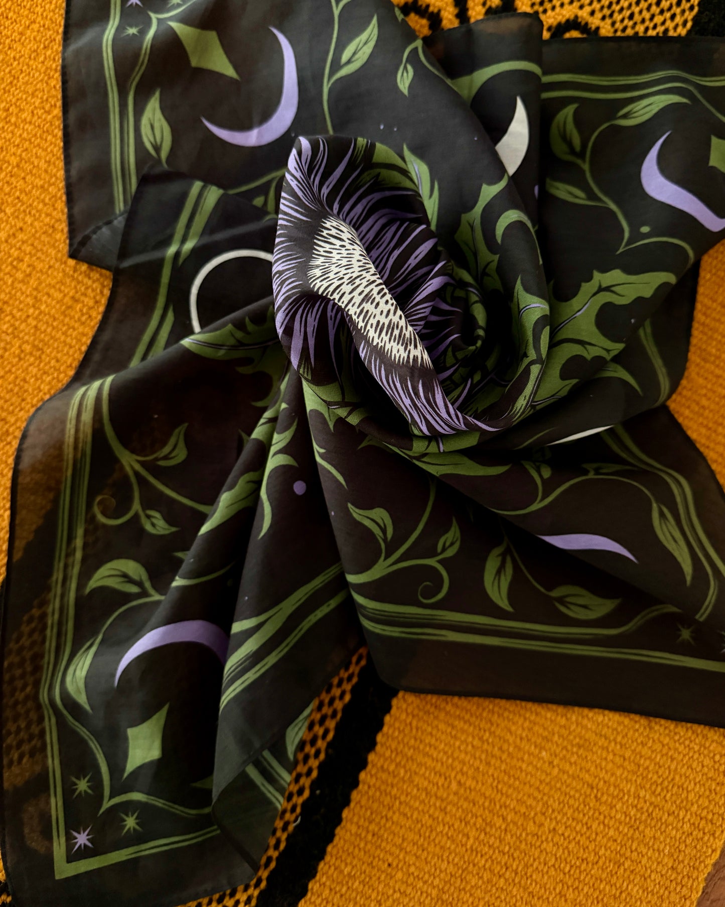 Eguzkilore bandana